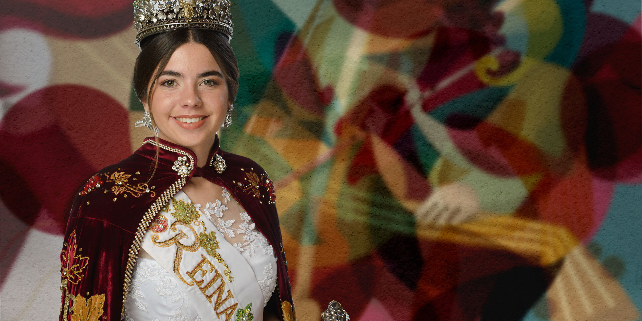 Ana Laura, representante de La Paz, es la reina de la Vendimia 2023