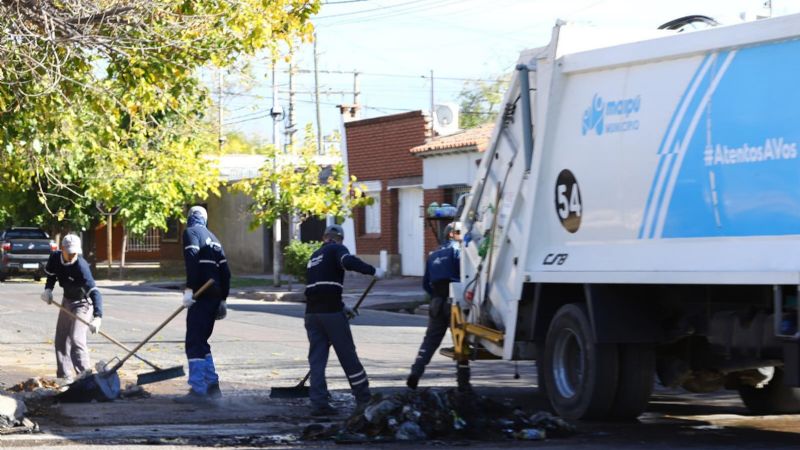 Maipú continúa con operativos de limpieza en los distritos