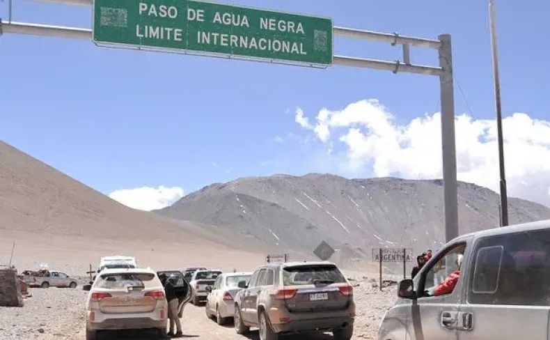 Un 153% más de personas cruzan a Chile por Agua Negra