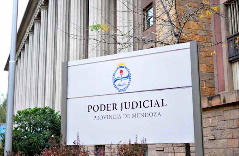 Paro de 24 horas de empleados judiciales en Mendoza